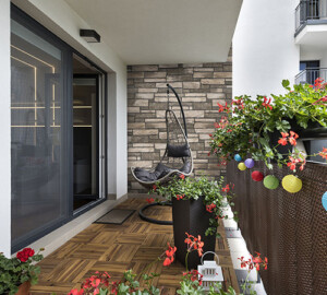 Aragone Olive Balcony